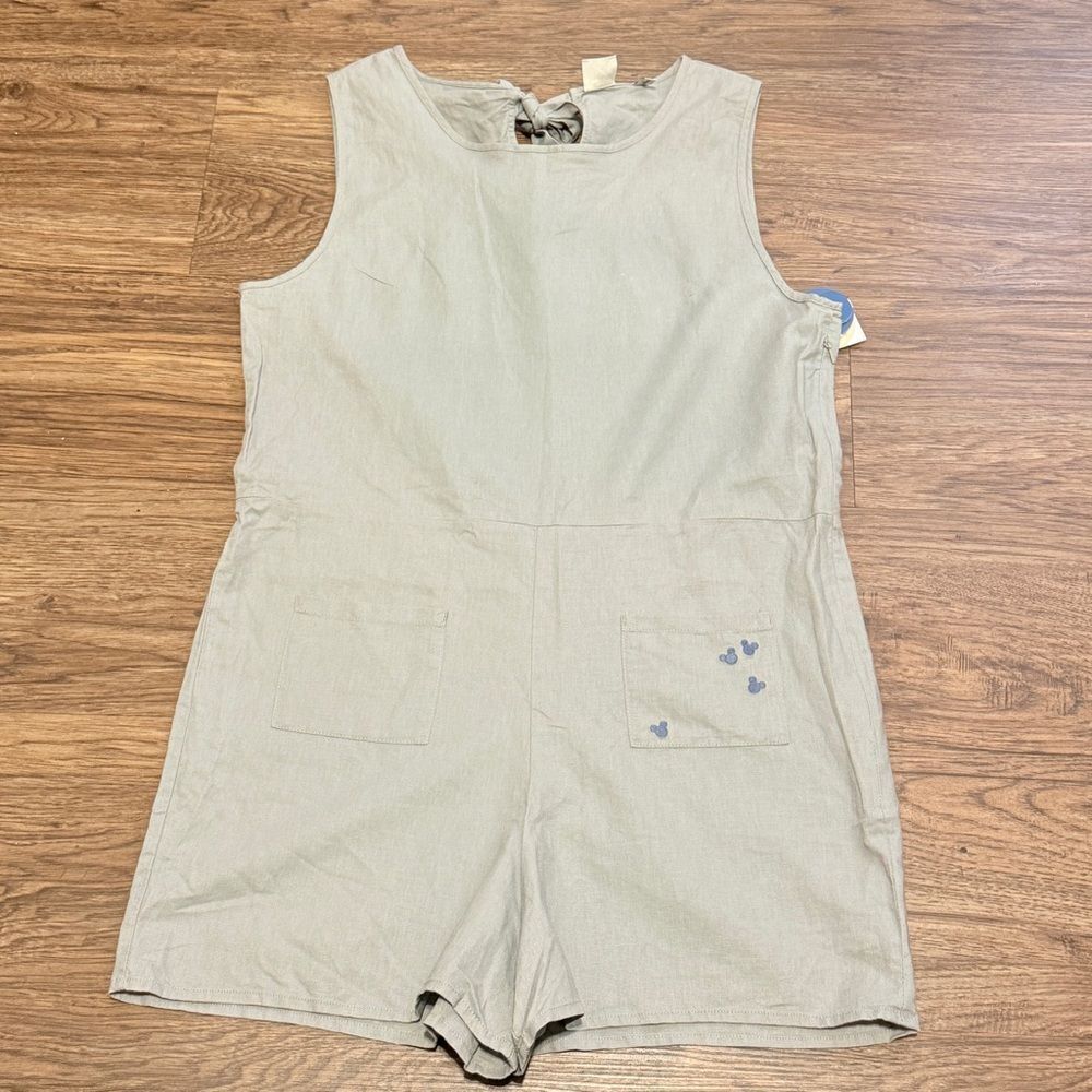 NWT Disney Junk Food Clothing Sleeveless Gray Jumpsuit Romper Size Large